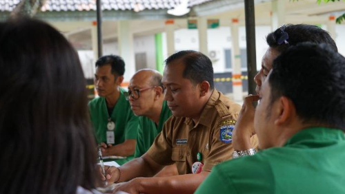 Kegiatan supervisi dan evaluasi terkait penerapan WHO QR, Safeward, dan MPKP di beberapa ruang perawatan, antara lain Ruang Dahlia, Ruang Flamboyan, dan Ruang Wijaya Kusuma